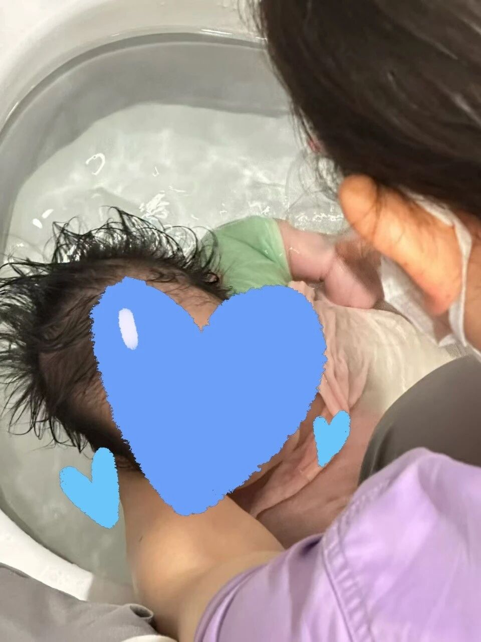谭阿姨工作生活照11