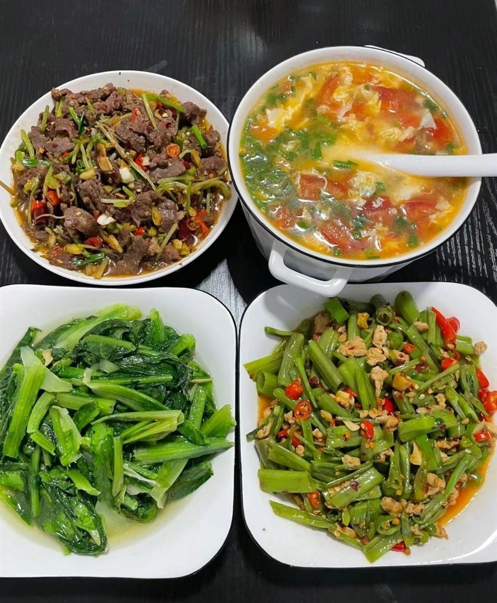 方阿姨工作生活照9