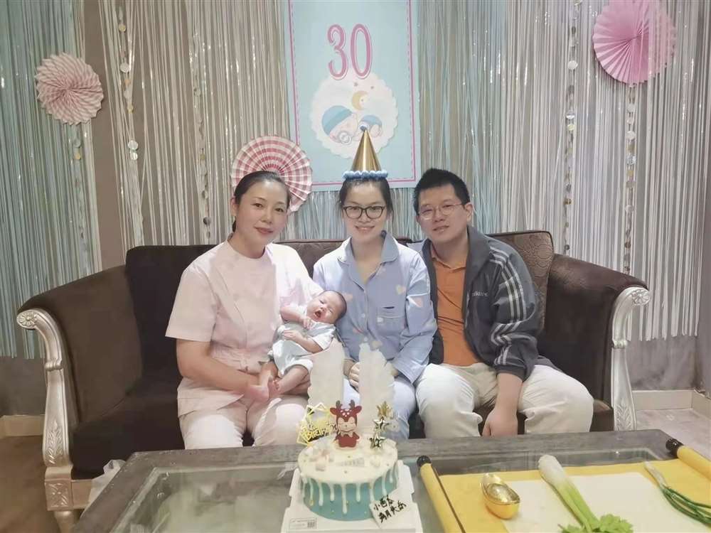 蒋阿姨工作生活照9