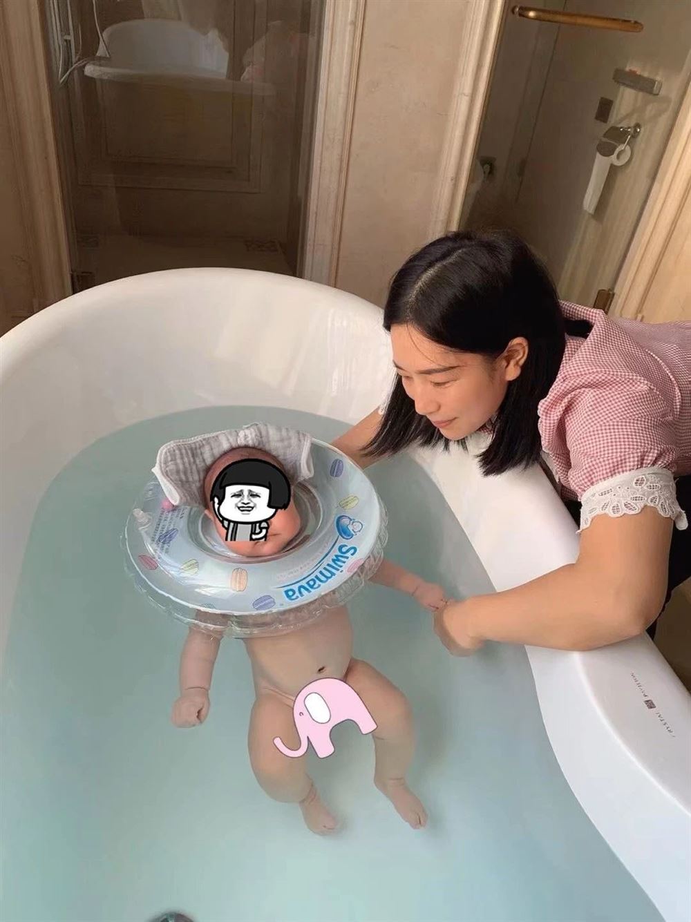 韦阿姨工作生活照8