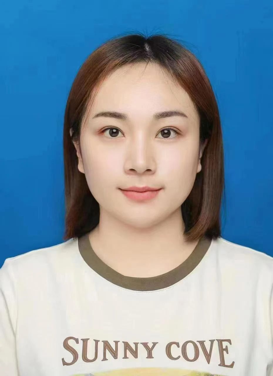 上海成长陪伴师张阿姨公开照片