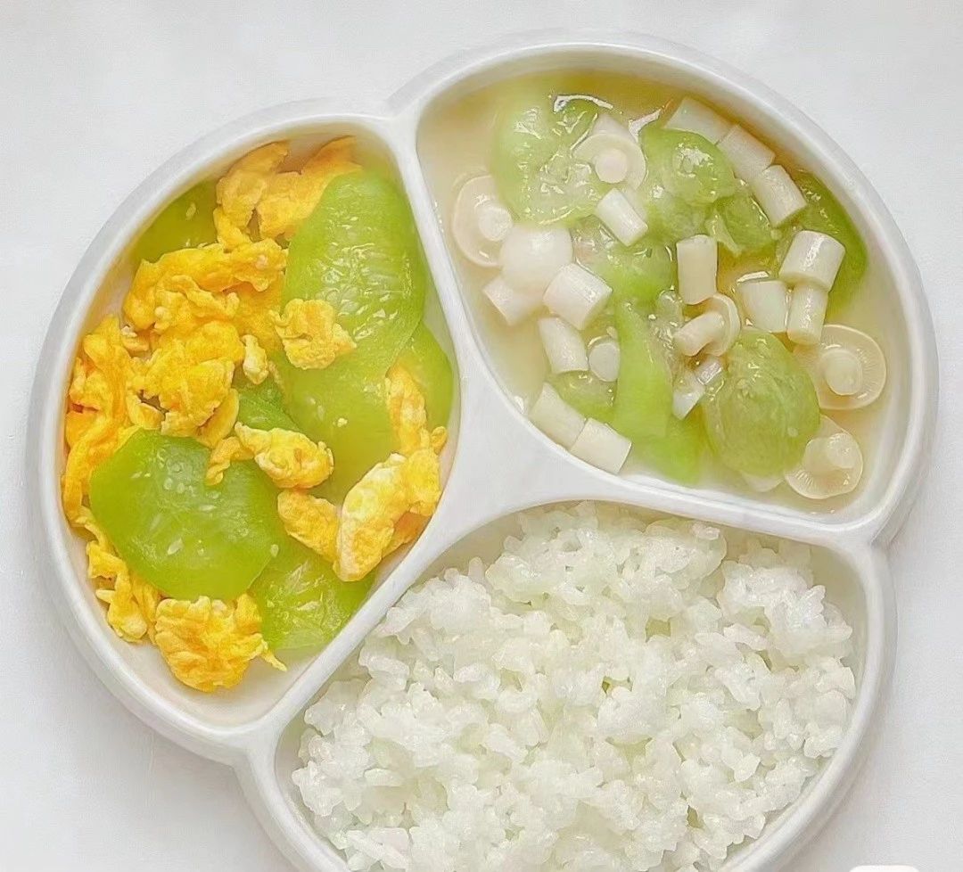 梁阿姨工作生活照7