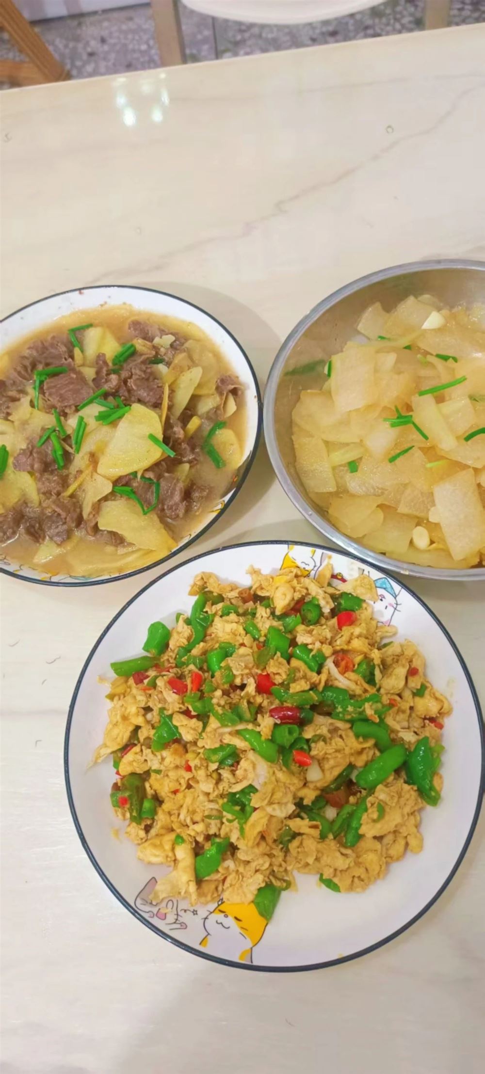 邓阿姨工作生活照9