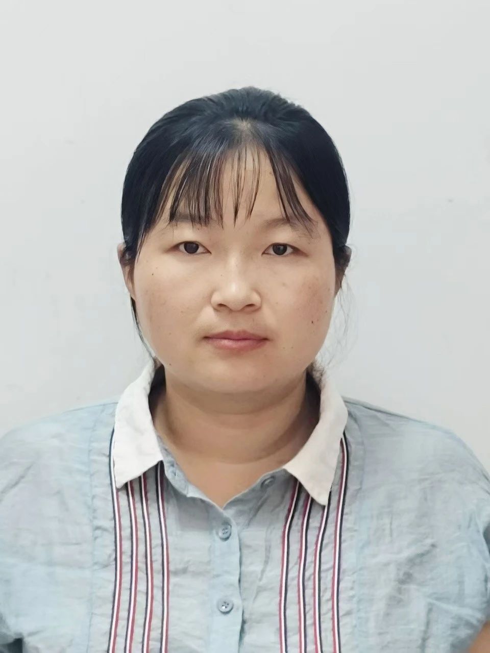 上海家务师陈阿姨公开照片