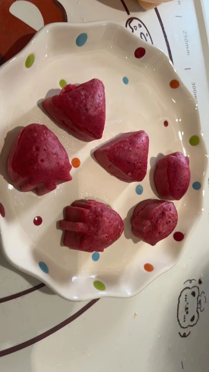 尉阿姨工作生活照5