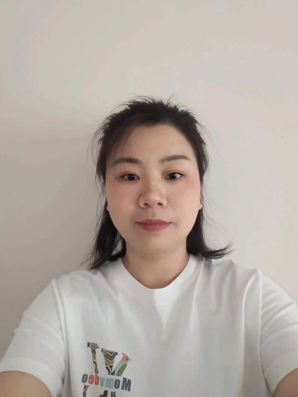 上海育婴师何阿姨公开照片
