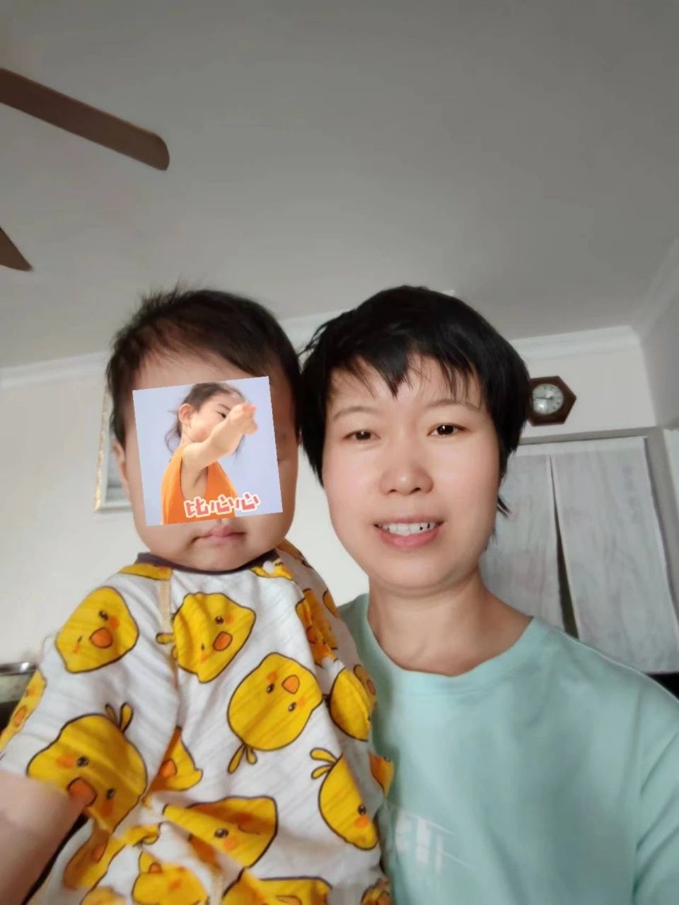 颉阿姨工作生活照6