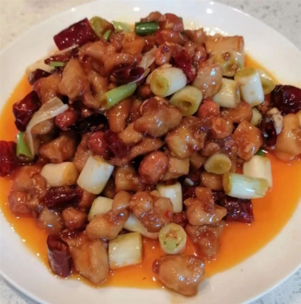 谭阿姨工作生活照3