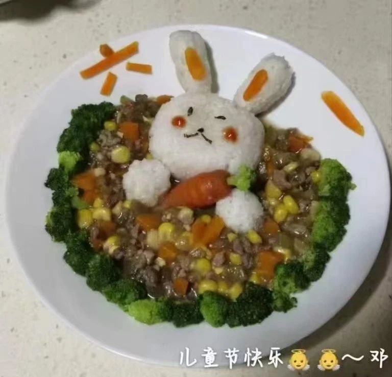 孟阿姨工作生活照10