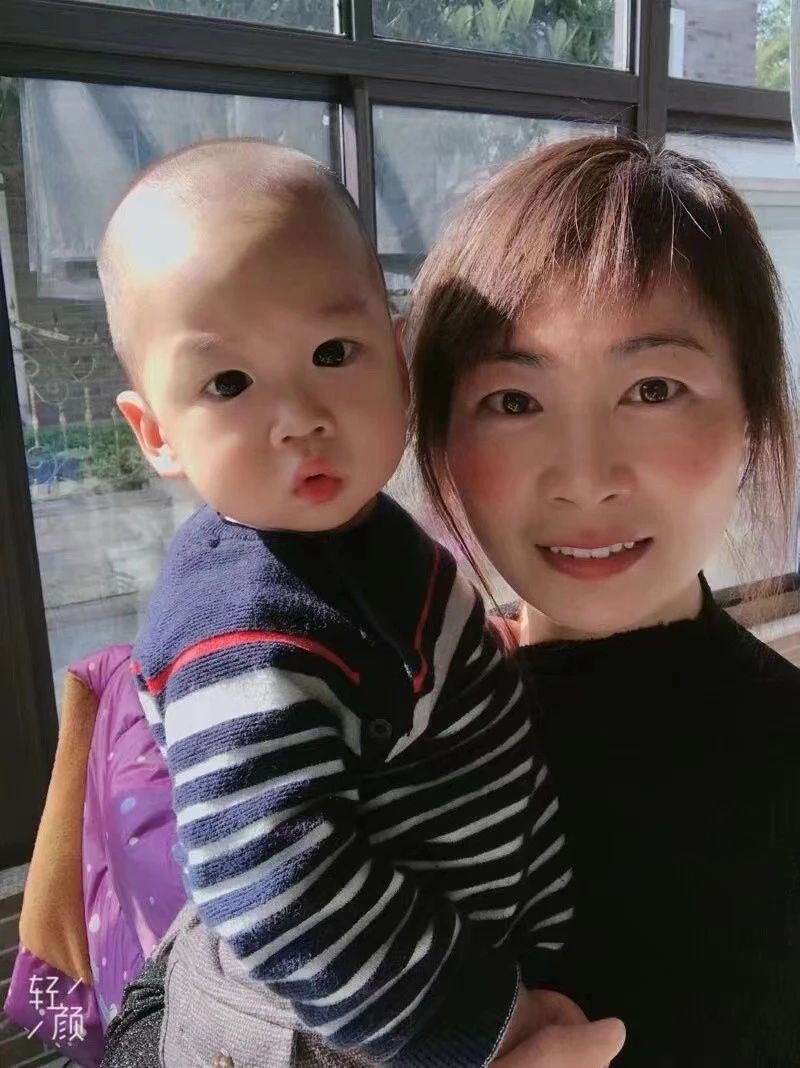 家政育婴师刘阿姨公开照片