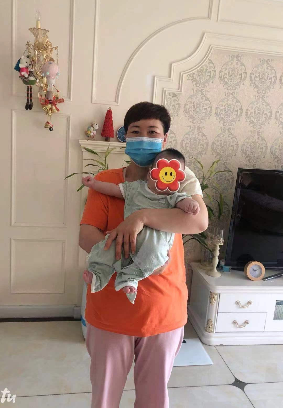 李阿姨工作生活照9