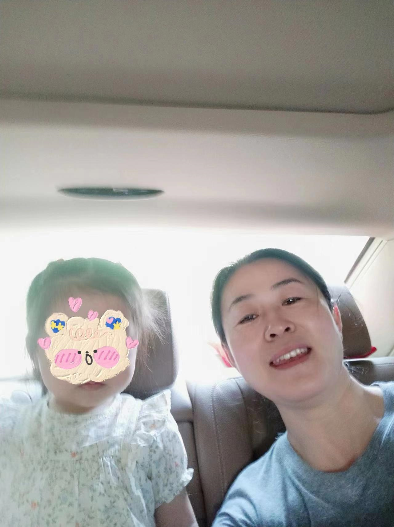 宫阿姨工作生活照11