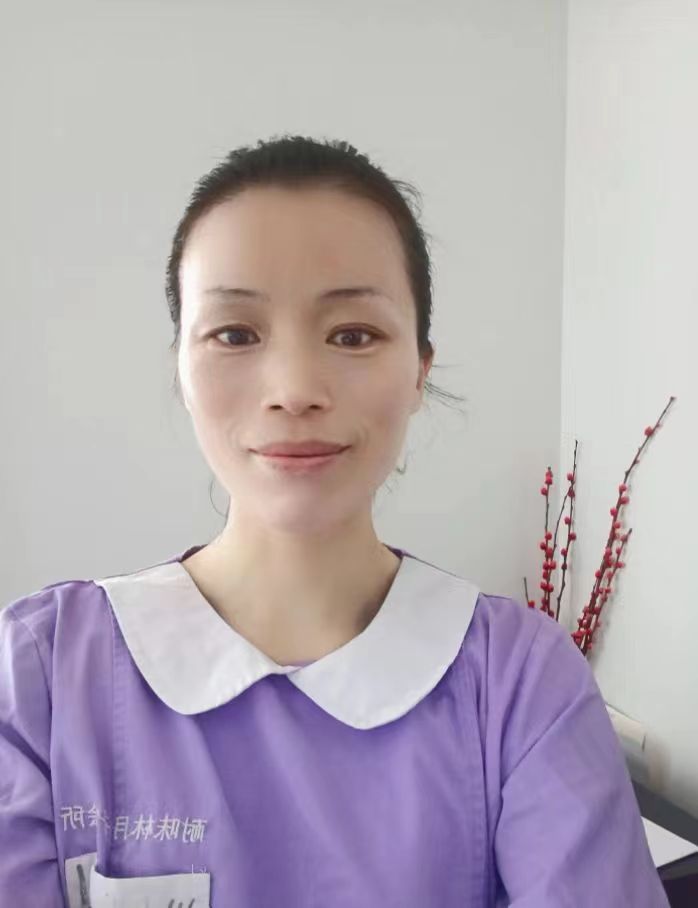 上海育婴师张阿姨公开照片